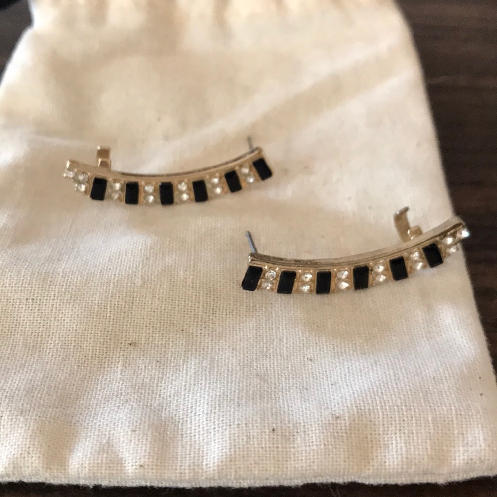 Primo Boutique Ear crawlers